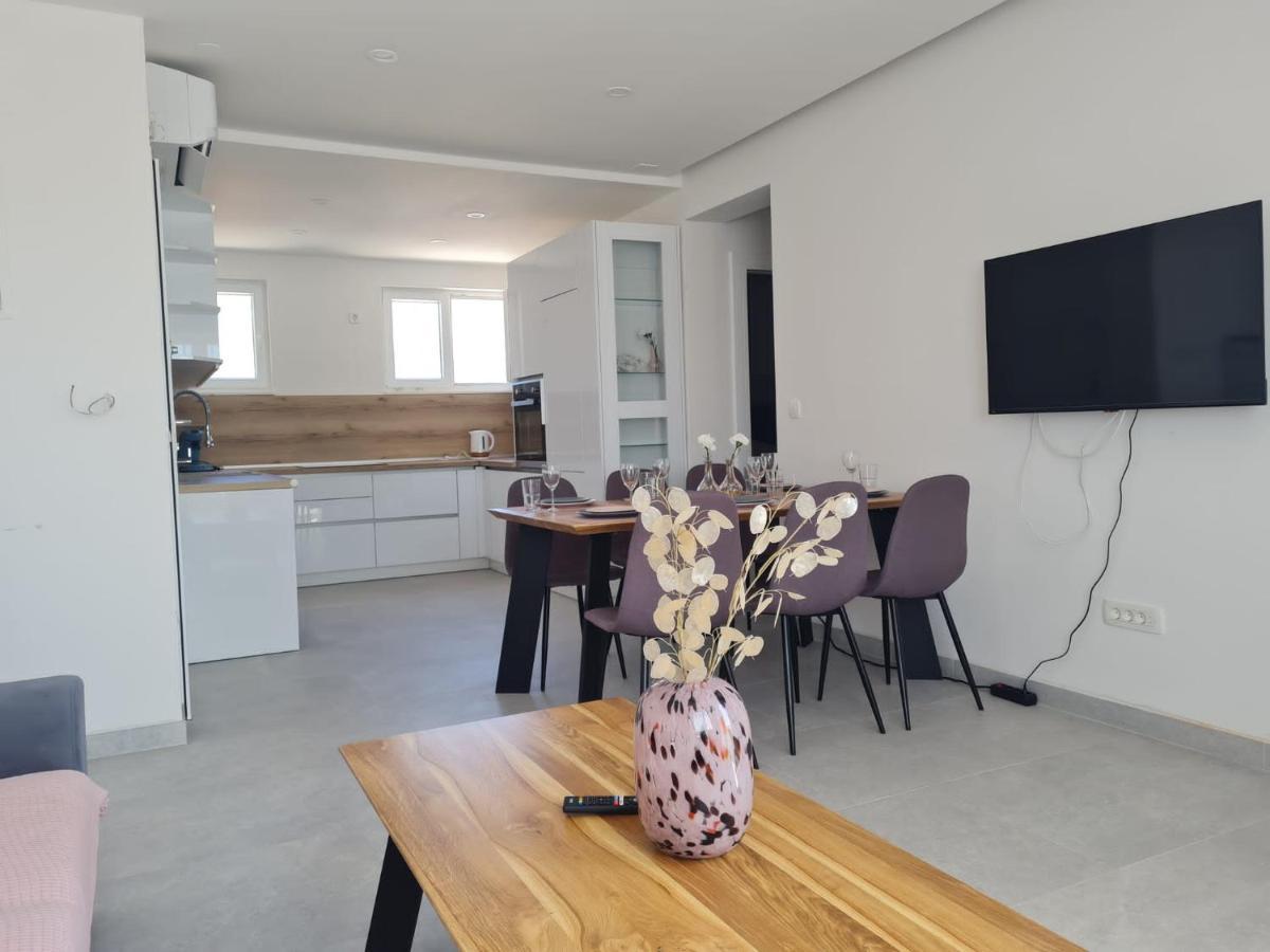 Holiday Apartment Marijana Kastela Exterior photo