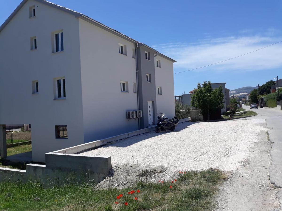 Holiday Apartment Marijana Kastela Exterior photo